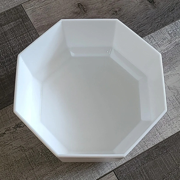 Vintage Large  9" Octagonal Arcopal Salad Bowl - White - Picture 1 of 5
